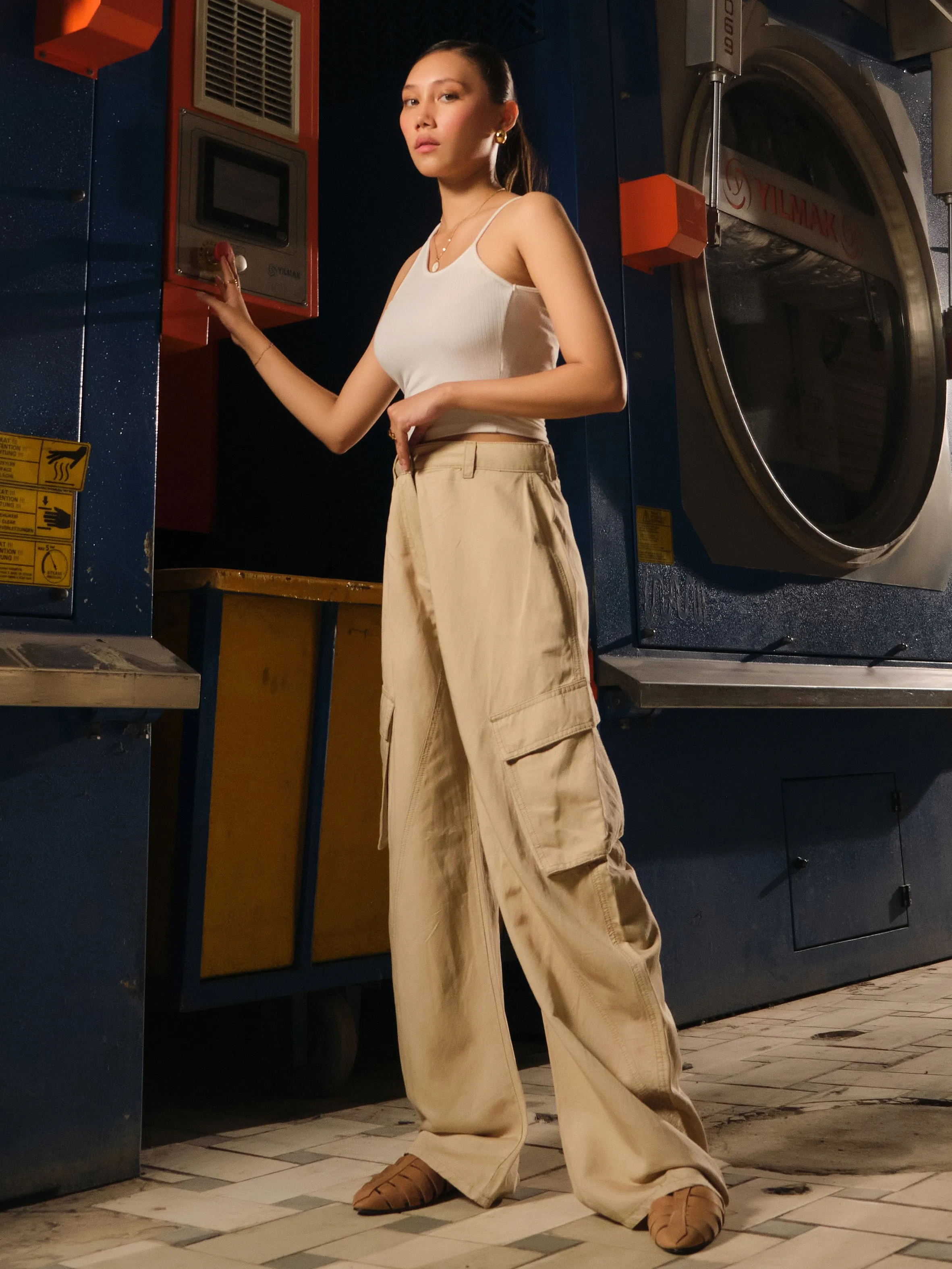 Daryl Pleated Wide-Leg Pant