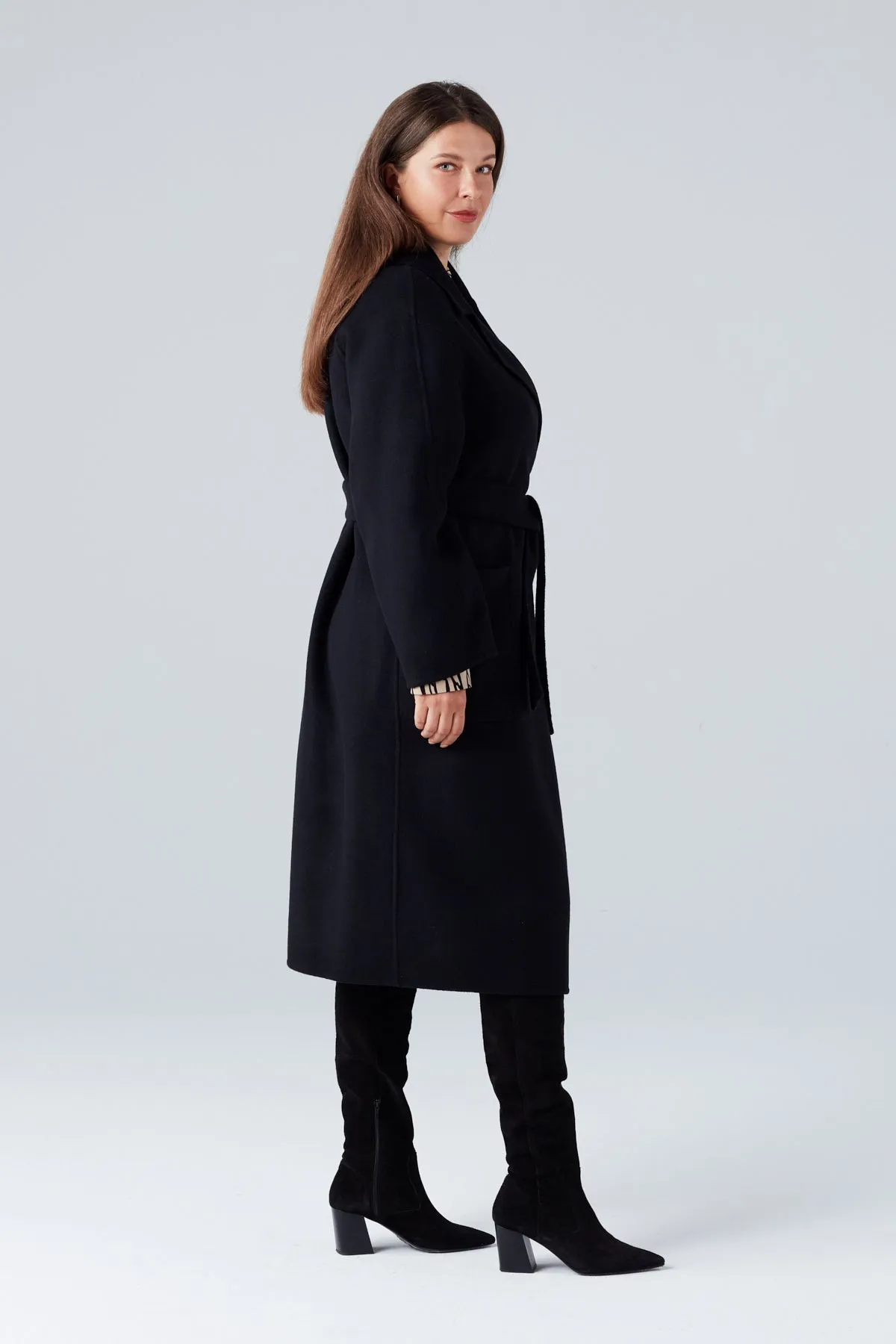 DOUBLE FACED COAT IN BLACK