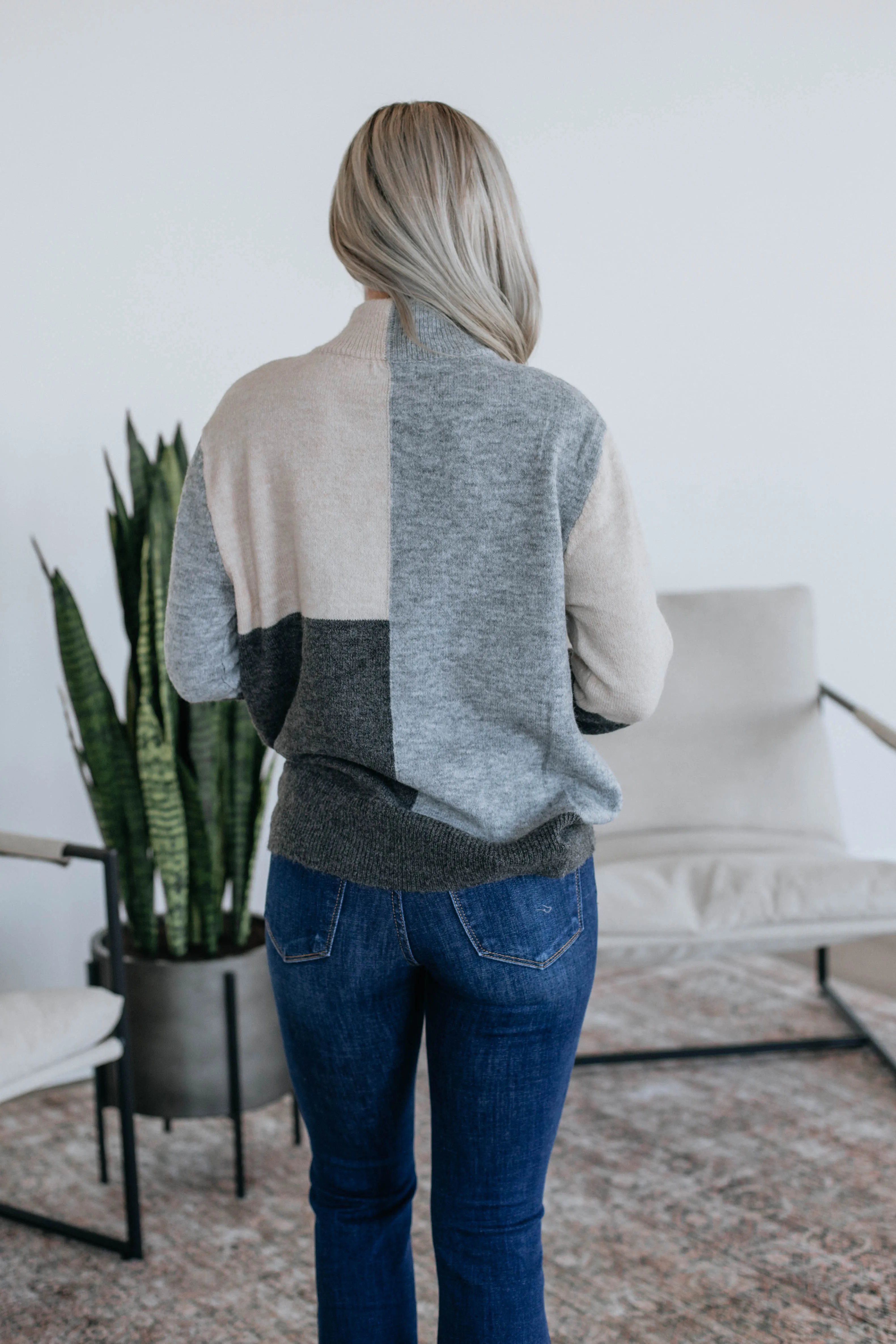 Vickie Colorblock Sweater - Heather Grey