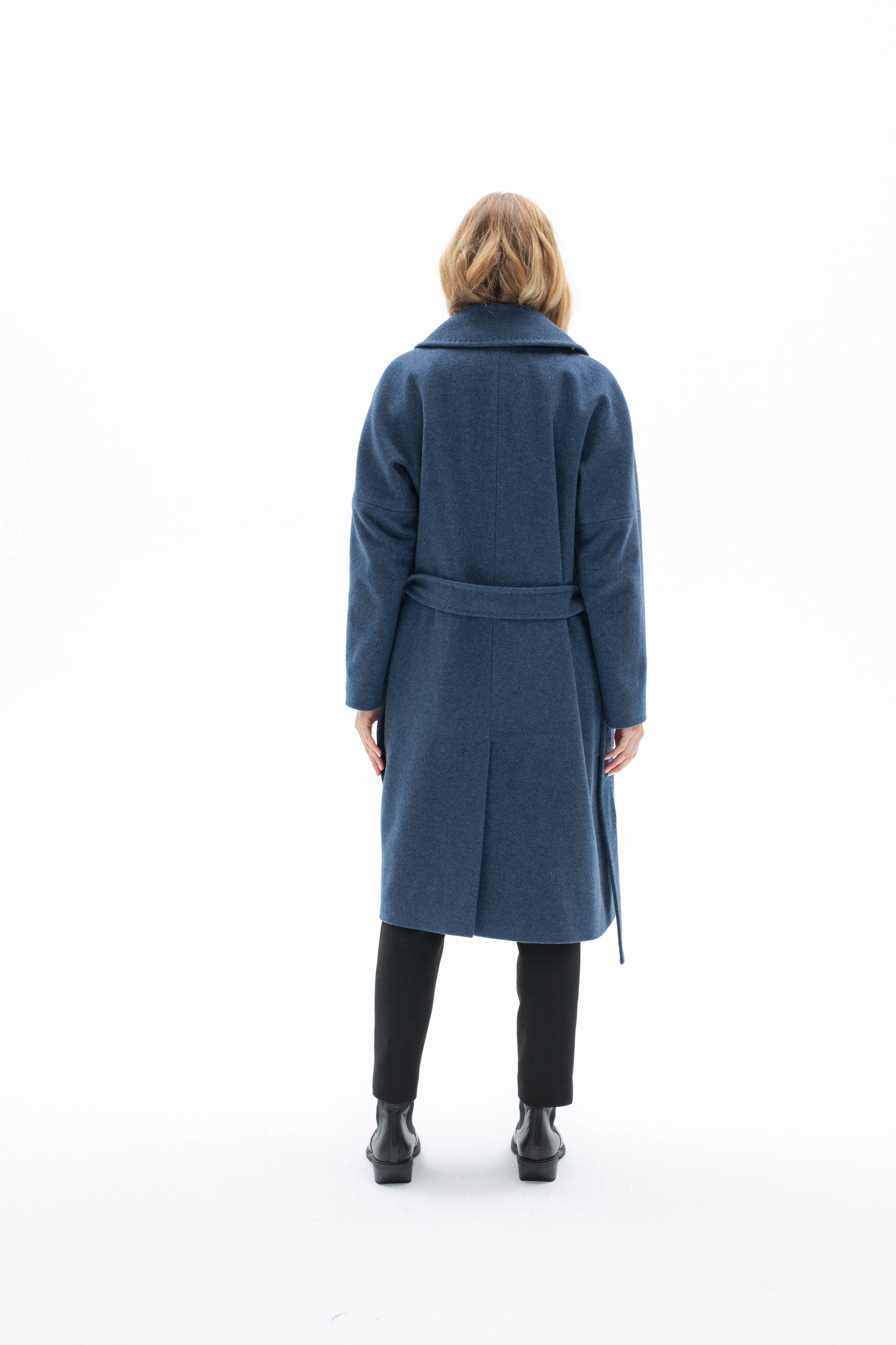 WOOL BLUE COAT WITH PATCH POCKETS