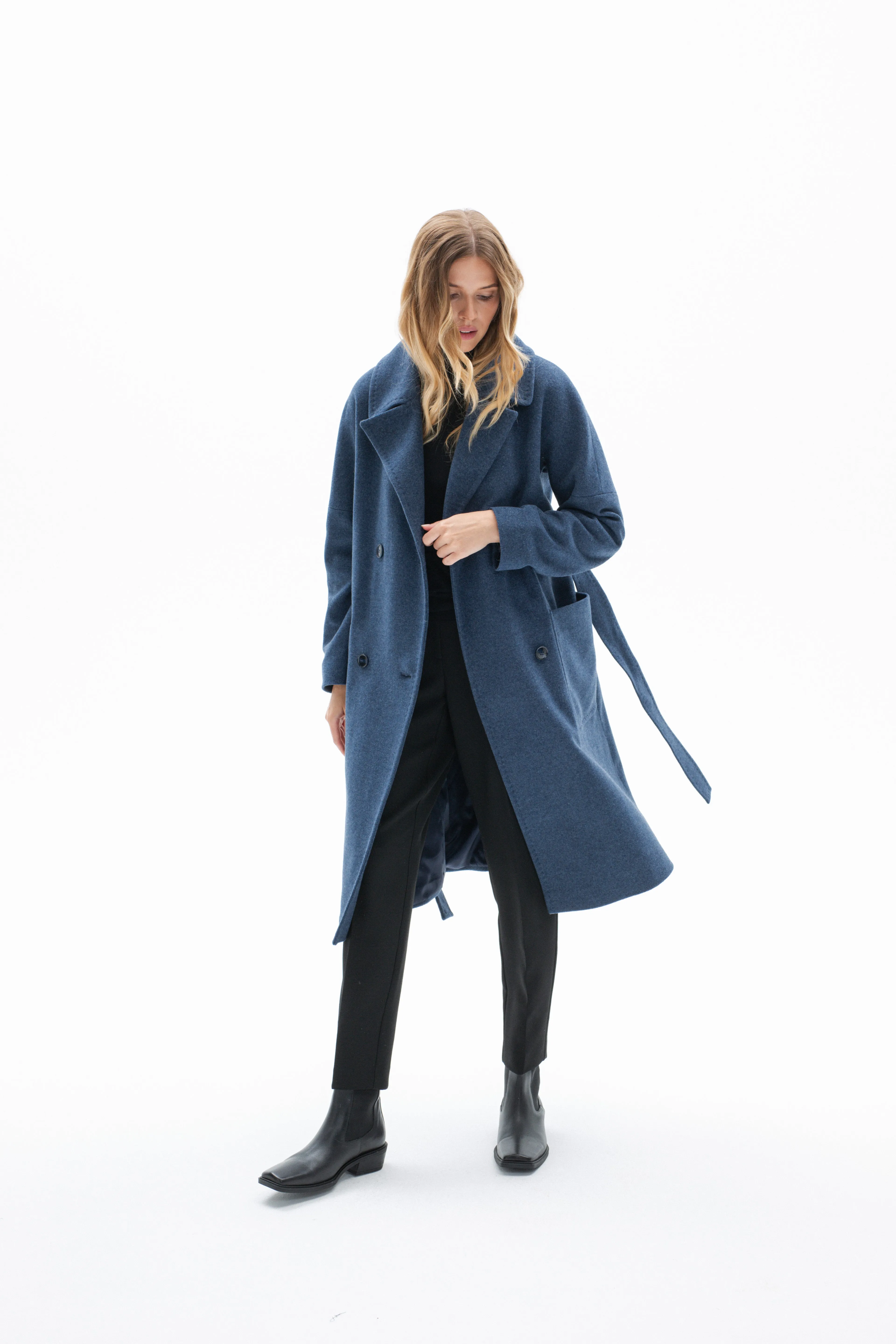 WOOL BLUE COAT WITH PATCH POCKETS